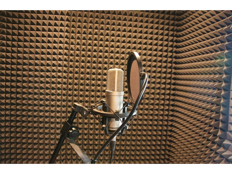 Recording studio acoustic correction