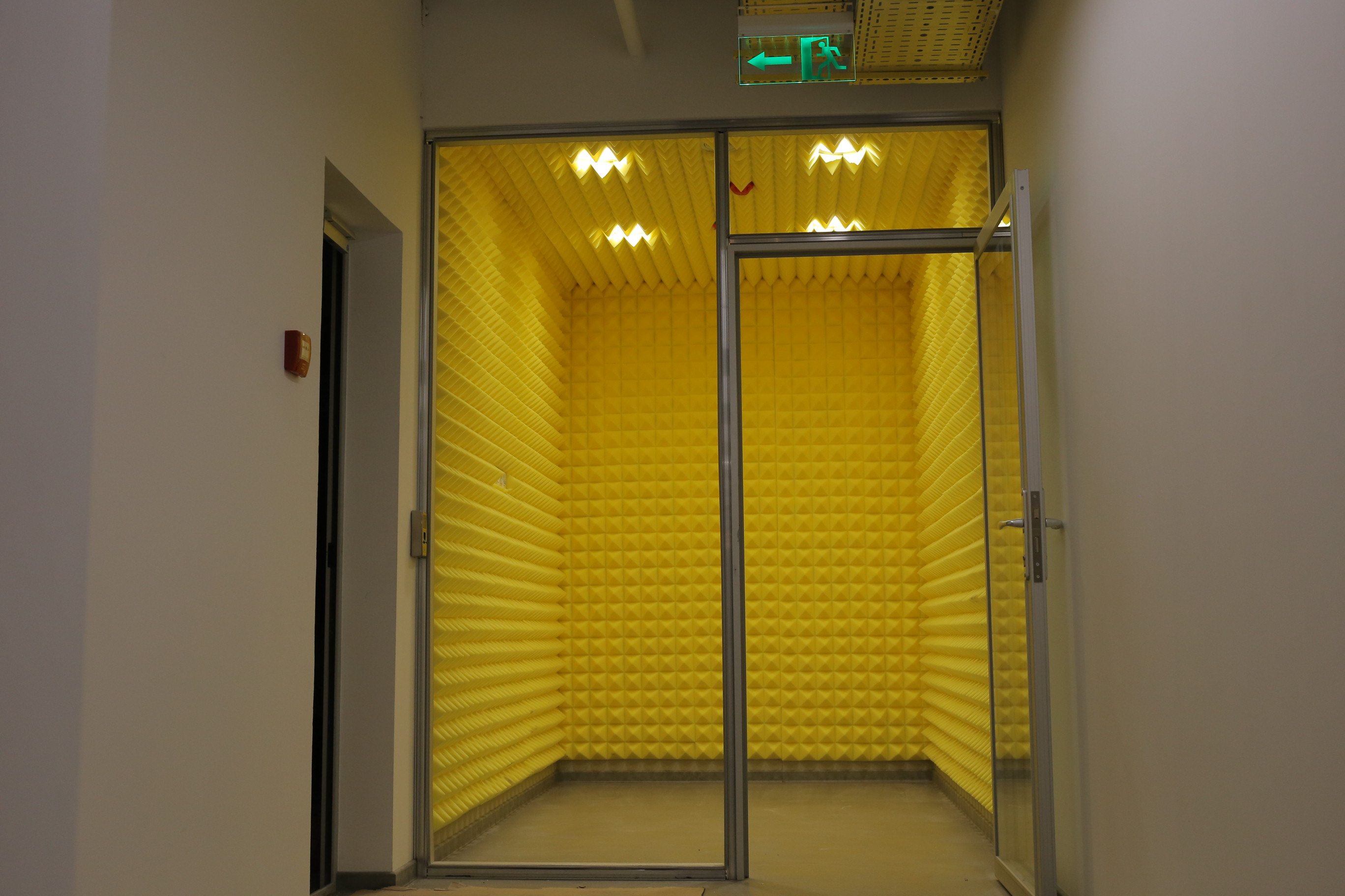 Acoustic foam panel Ecosound pyramid 90mm Mini, 0.5x0.5m black graphite